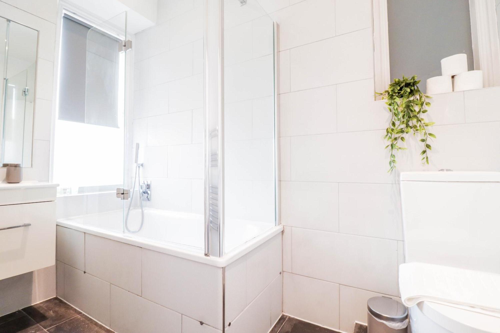 Stylish 1 Bedroom Apartment In Central Londres Extérieur photo