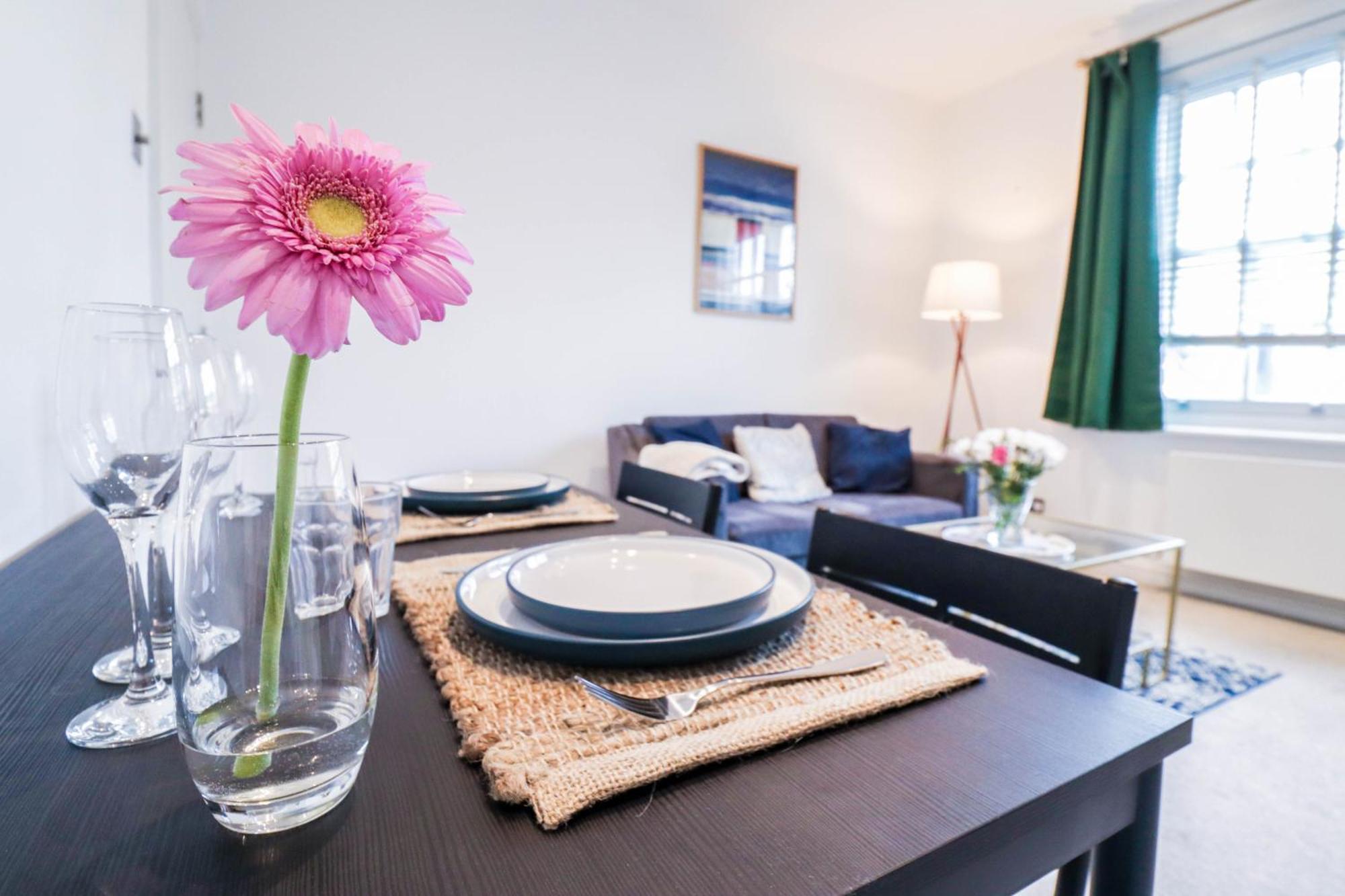 Stylish 1 Bedroom Apartment In Central Londres Extérieur photo